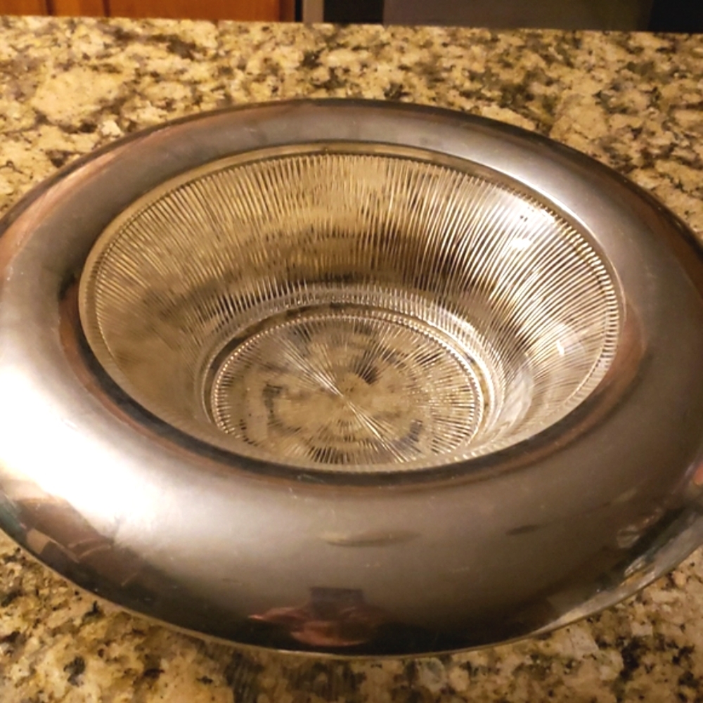 Nambe MT0317 Metal & Glass Sunburst Bowl, 2010 Betty Bough - Picture 4 of 9